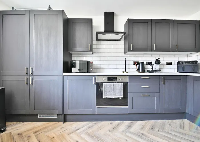 Luxury Central Cardiff Bay Flat With Air Fryer