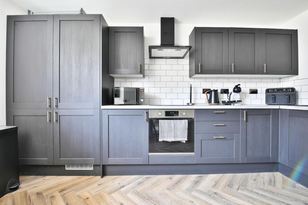 Luxury Central Cardiff Bay Flat With Air Fryer Apartamento Cardiff